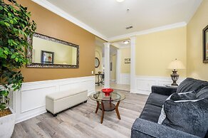 Premium Lake View Condo, Vista Cay - 1005