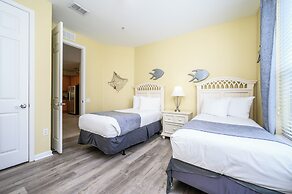 Premium Lake View Condo, Vista Cay - 1005