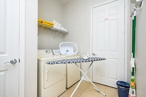 Penthouse Vacation Condo, Near the Parks - 2014