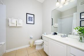 Penthouse Vacation Condo, Near the Parks - 2014