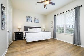 Penthouse Vacation Condo, Near the Parks - 2014