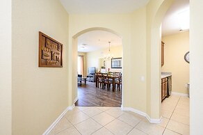 Beautiful Deluxe Condo, Vista Cay - 3015