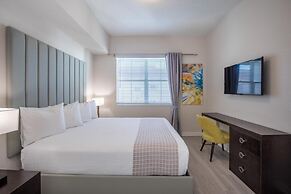 Brand New Modern Vista Cay Reserve Condo - 6001