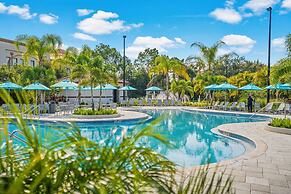 Beautiful Deluxe Condo, Vista Cay - 3023