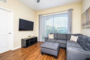 Beautiful Deluxe Condo, Vista Cay - 3023