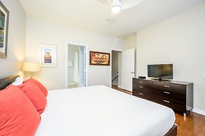 Beautiful Townhome, Near the Parks, Vista Cay-4022