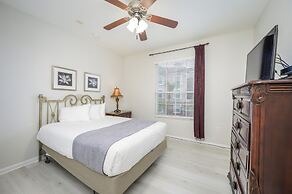 Beautiful Vista Cay Lakeview Condo - 1019