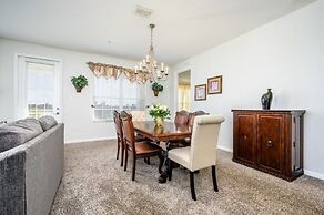 Beautiful Vista Cay Lakeview Condo - 1019