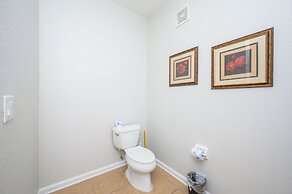 Beautiful Vista Cay Lakeview Condo - 1019