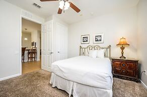 Beautiful Vista Cay Lakeview Condo - 1019