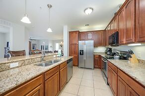 Beautiful Vista Cay Lakeview Condo - 1019