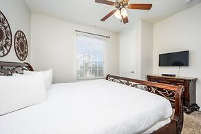 Beautiful Vista Cay Lakeview Condo - 1019