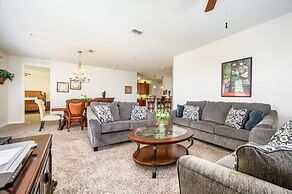 Beautiful Vista Cay Lakeview Condo - 1019