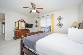 Beautiful Vista Cay Lakeview Condo - 1019