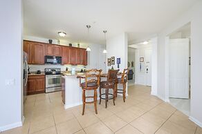 Beautiful Vista Cay Lakeview Condo - 1019