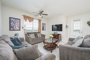 Beautiful Vista Cay Lakeview Condo - 1019