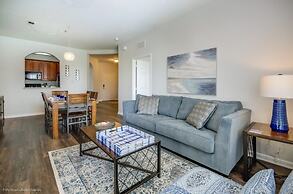 Beautiful Modern Vista Cay Condo, Near Parks-3025