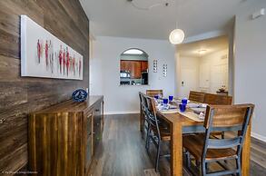 Beautiful Modern Vista Cay Condo, Near Parks-3025