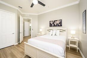 Beautiful Modern Condo - Vista Cay Resort - 2007