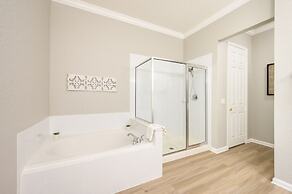 Beautiful Modern Condo - Vista Cay Resort - 2007