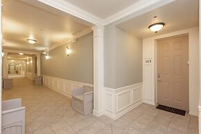 Large Condo With Pool Table, Vista Cay - 2003