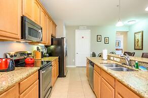 3 Bedroom Premium Lakeview Condo-1012