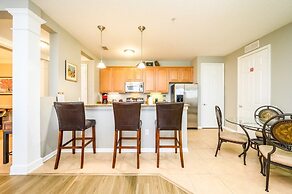 3 Bedroom Premium Lakeview Condo-1012