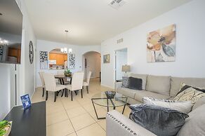 New Listing Beautiful Condo, Vista Cay - 3017
