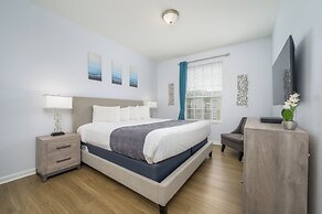 New Listing Beautiful Condo, Vista Cay - 3017