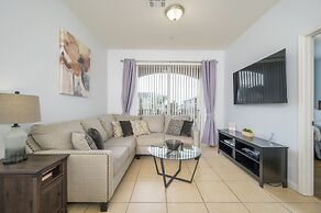 New Listing Beautiful Condo, Vista Cay - 3017