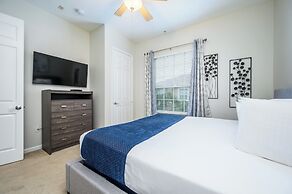 Penthouse Vacation Condo, Near the Parks - 2015