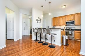 Penthouse Vacation Condo, Near the Parks - 2015