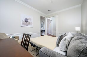 Penthouse Vacation Condo, Near the Parks - 2015