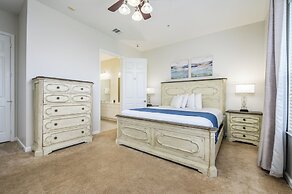 Penthouse Vacation Condo, Near the Parks - 2015