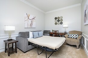 Penthouse Vacation Condo, Near the Parks - 2015