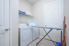 Penthouse Vacation Condo, Near the Parks - 2015