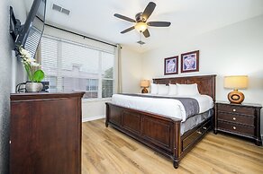 New Listing, Beautiful Townhome, Vista Cay - 4023