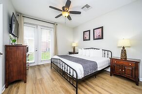 New Listing, Beautiful Townhome, Vista Cay - 4023