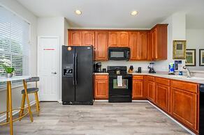 Beautiful Family Townhome, Near The Parks - 4026