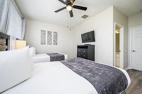 Beautiful Family Townhome, Near The Parks - 4026