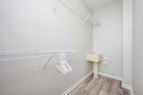 Beautiful Family Townhome, Near The Parks - 4026