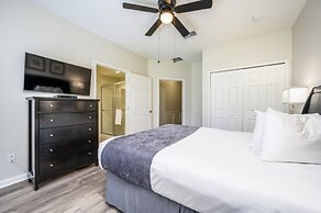 Beautiful Family Townhome, Near The Parks - 4026