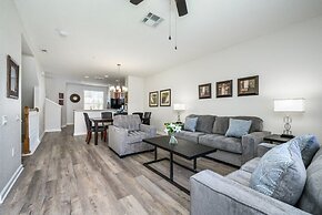 Beautiful Family Townhome, Near The Parks - 4026