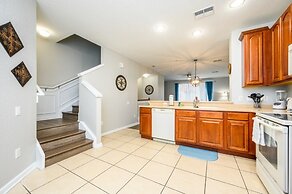 New Listing! Beautiful Townhome, Vista Cay 4019