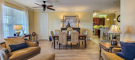 Gorgeous 3 Bed Lakeview, Vista Cay - 1010