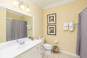 Gorgeous 3 Bed Lakeview, Vista Cay - 1010