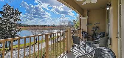 Gorgeous 3 Bed Lakeview, Vista Cay - 1010