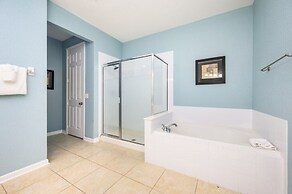 NEW Beautiful Lakeview Condo Near the Parks - 1026