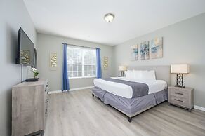 Beautiful Lake View Condo, Vista Cay-1004