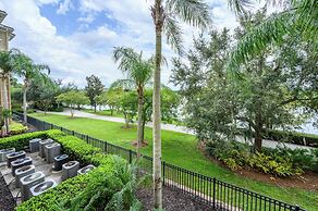 Beautiful Lake View Condo, Vista Cay-1004